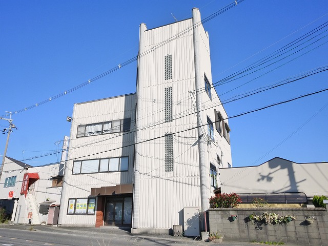 こだまビルの外観