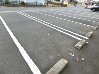【駐車場】
