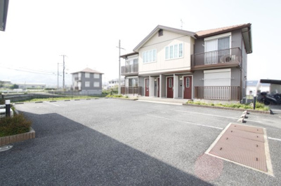 【駐車場】 | タンドル香芝Ａ | 駐車場完備です