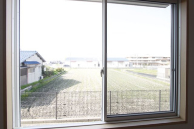 【展望】 | タンドル香芝Ａ | 北側の洋室からの眺望です