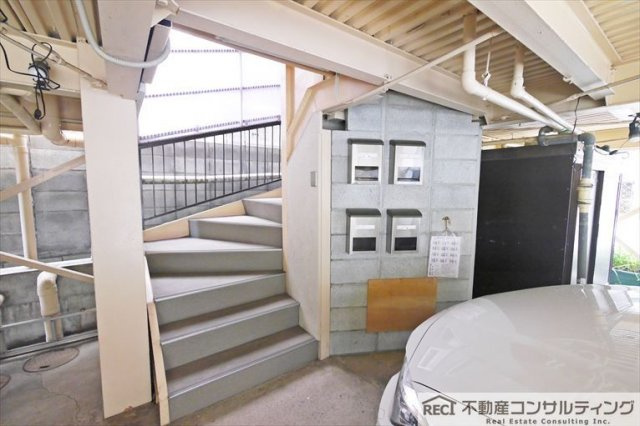 といしマンションのエントランス