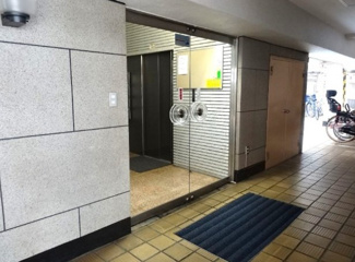 【エントランス】