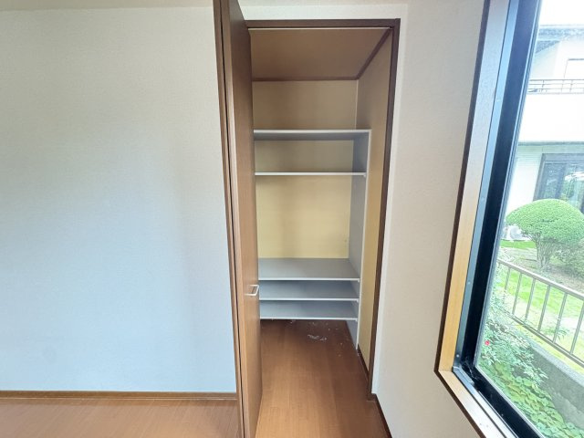 ドエルＡの収納|写真は同建物の別部屋を参考に掲載しております。