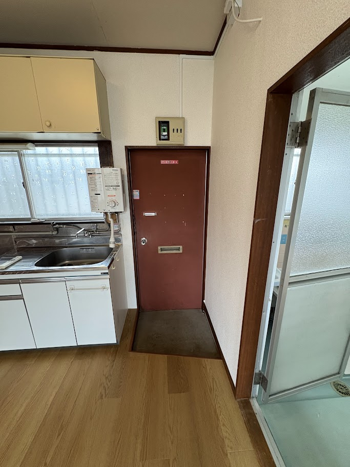 さくらコーポの玄関