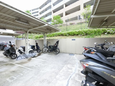 【その他共用部分】 | ヴェルデマーレコスモ横濱汐見台 | 自転車・バイク置き場