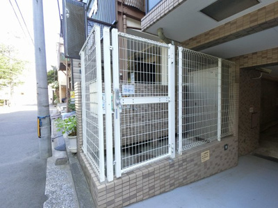 【その他共用部分】 | アール・ケープラザ横浜西 | ゴミ置場