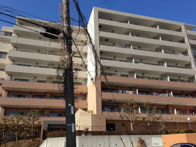【外観】 | ヒルハイツたまプラーザソルヴィルC棟 | 7階部分・南西向きにつき陽当り・眺望良好です♪