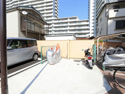 【その他共用部分】 | ライオンズマンション新川崎 | バイク置き場