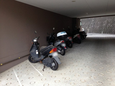 【その他共用部分】 | 鷺沼有馬パークホームズ | バイク置場