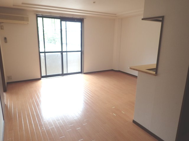 ルピナスの居間・リビング