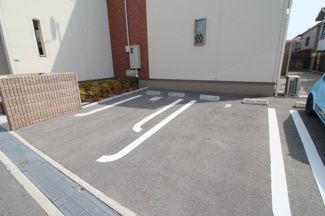 【駐車場】