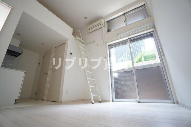Alivila(アリヴィラ)の居間・リビング
