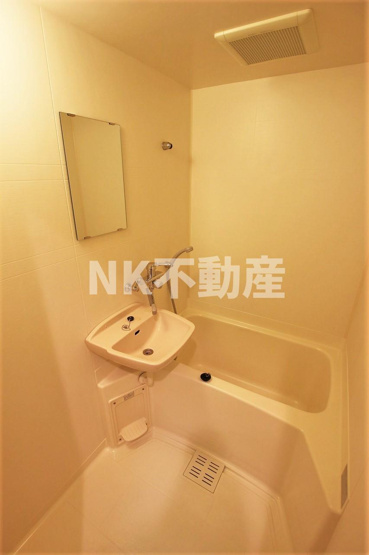 【浴室】 | アベニューリップル小阪（河内小阪賃貸） | コンパクトで使いやすいお風呂です