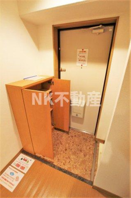 【玄関】 | アベニューリップル小阪（河内小阪賃貸） | 明るい玄関です