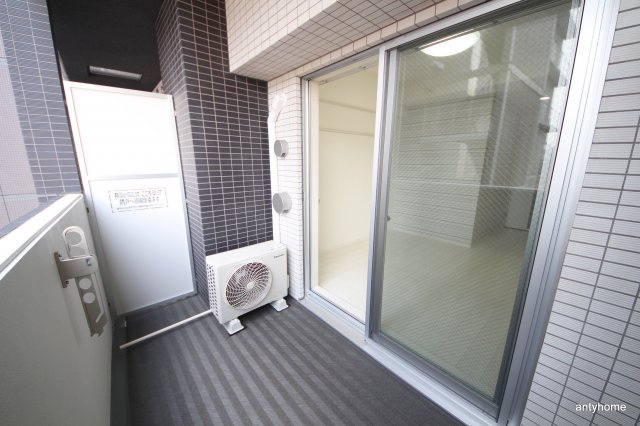 セイワパレス梅田茶屋町　仲介手数料無料のバルコニー