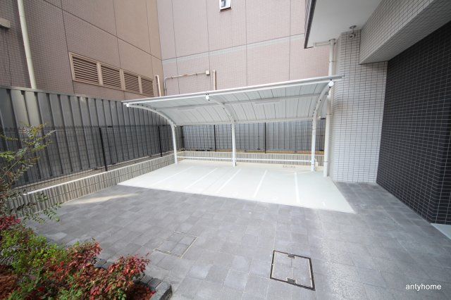 セイワパレス梅田茶屋町　仲介手数料無料の駐車場