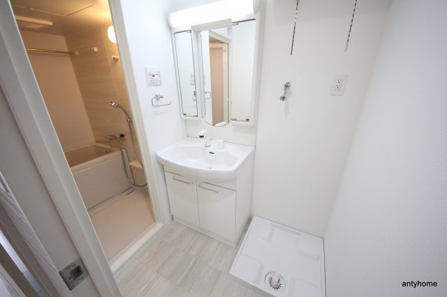 セイワパレス梅田茶屋町　仲介手数料無料の洗面所