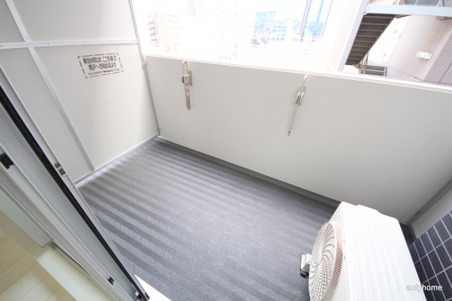 セイワパレス梅田茶屋町　仲介手数料無料のバルコニー