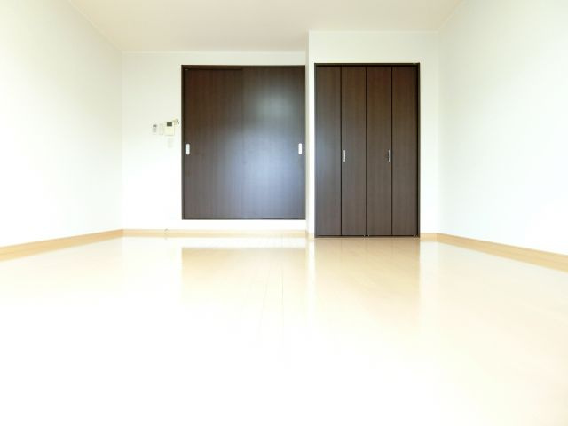 アムールKATAKURAの居間・リビング