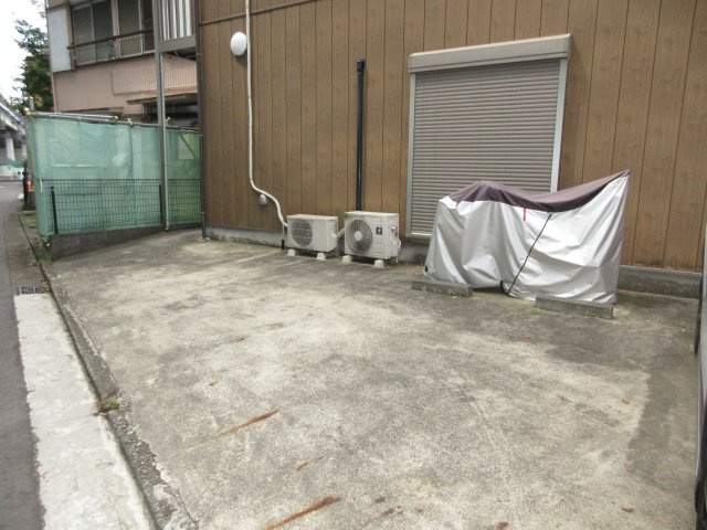 岩城テラスハウスの駐車場