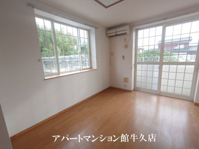 【居間・リビング】 | レジデンスさくら台A