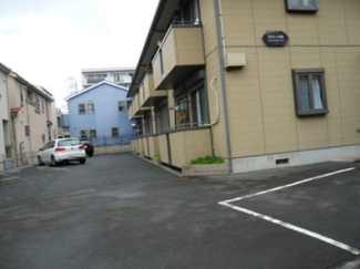 【駐車場】 | いつでも目の届く敷地内に駐車場を完備しています♪お車をお持ちのファミリーさんにおすすめです！