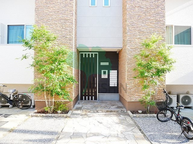 ヴィラパラシオ吉塚のエントランス