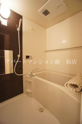 アネーロ・チヨの浴室|★シックなデザインのバス