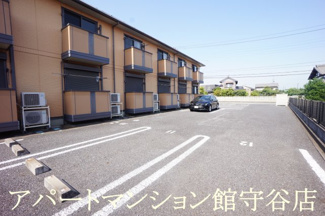 【駐車場】
