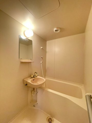 【浴室】 | メゾン三城