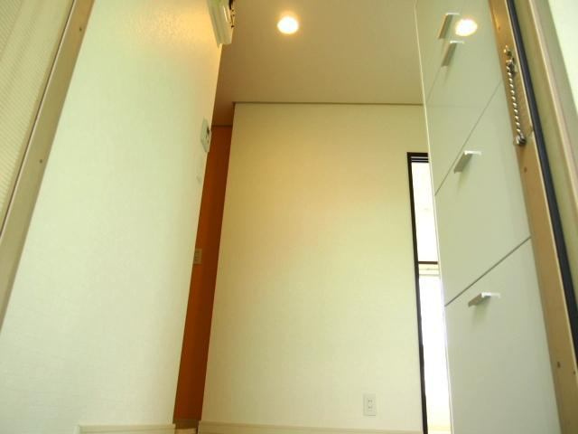 ファーストライフⅣの玄関