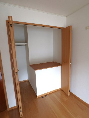 リヴァーグレイスＡの収納