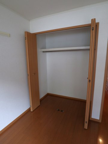 リヴァーグレイスＡの洋室