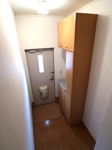 リヴァーグレイスＡの玄関