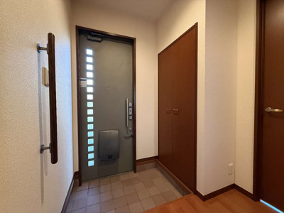 【玄関】 | シエロアスール【SHM】 | シューズボックスがあるので玄関がすっきり片付きます♪お客様のお出迎えもスムーズに☆