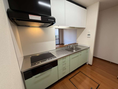 【キッチン】 | シエロアスール【SHM】 | 女性に人気な対面式キッチン♪お話しながら料理ができるって嬉しい☆