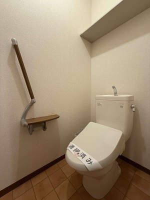 【トイレ】 | シエロアスール【SHM】 | 人気のシャワートイレ・バストイレ別！シャワートイレ必須という方も安心ですよね♪