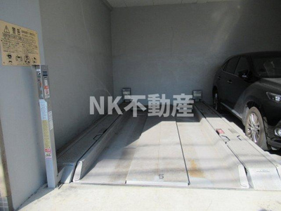 【駐車場】 | ゼファー東大阪（荒本賃貸） | 駐車場に車を止められます