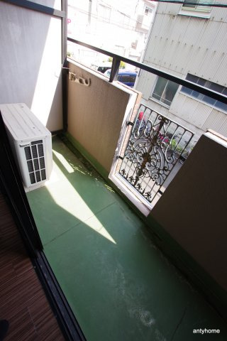 シャトー京橋　仲介手数料無料のバルコニー