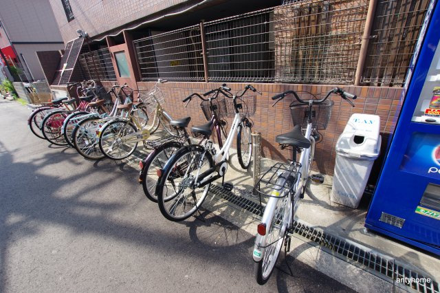 シャトー京橋　仲介手数料無料の駐車場