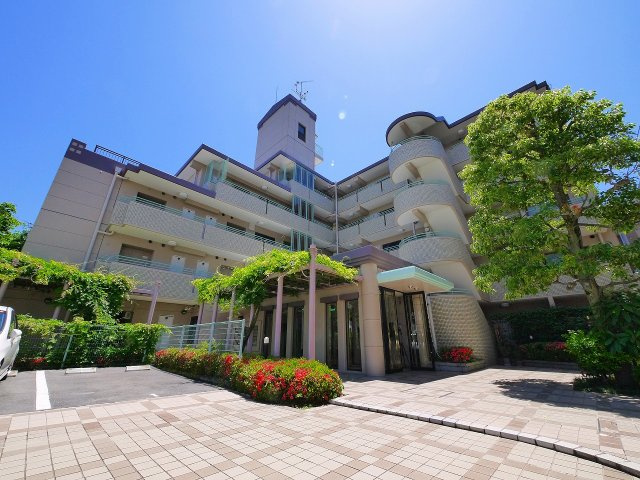 ディオフェルティ奈良新大宮の外観|キレイな外観です。