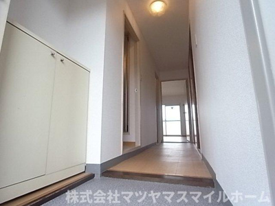 【玄関】 | ビューテラス畷A棟