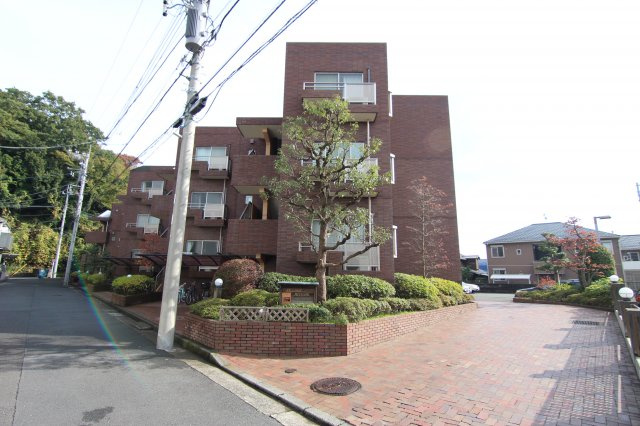 ヴィラージュ日吉の外観|建築コンクールで、最優秀賞を受賞した、マンションです(^o^)／