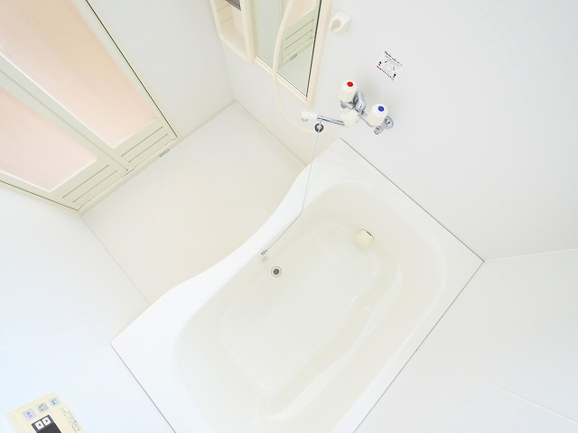 アクア西松ヶ丘の浴室