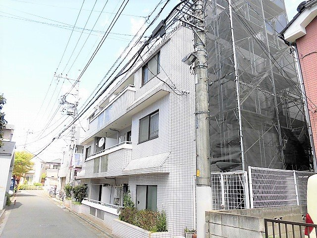日神パレス拝島の外観