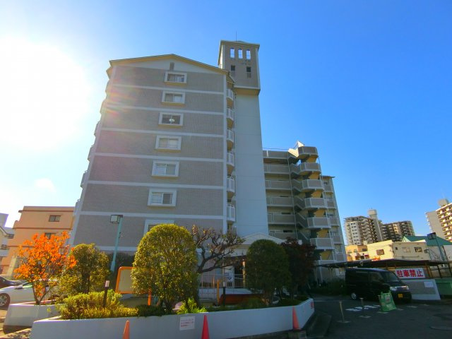 ドミール有住の外観