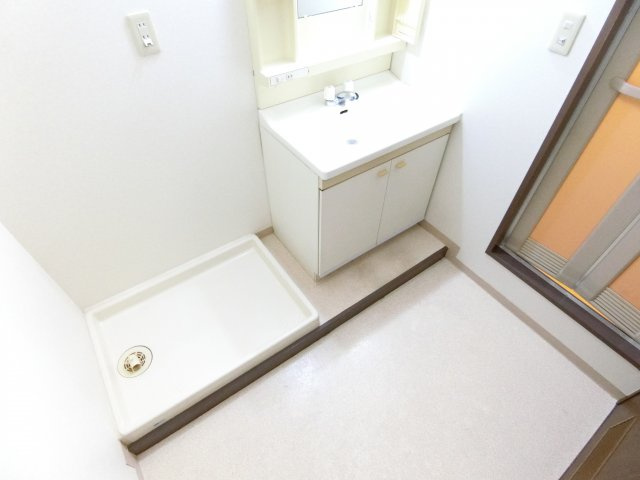 ドミール有住の洗面所