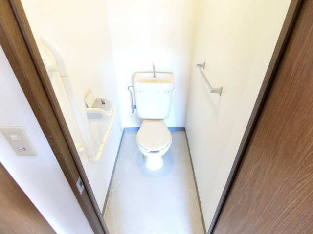 ドミール有住のトイレ