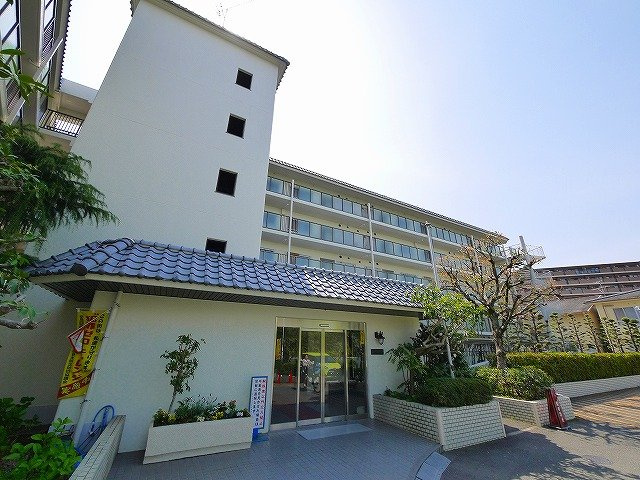 ローレルハイツあやめ池の外観|外観は落ち着いています