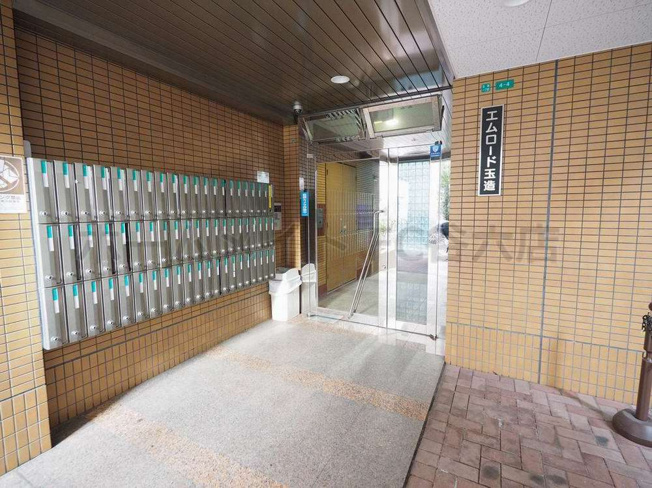 【エントランス】 | エムロード玉造